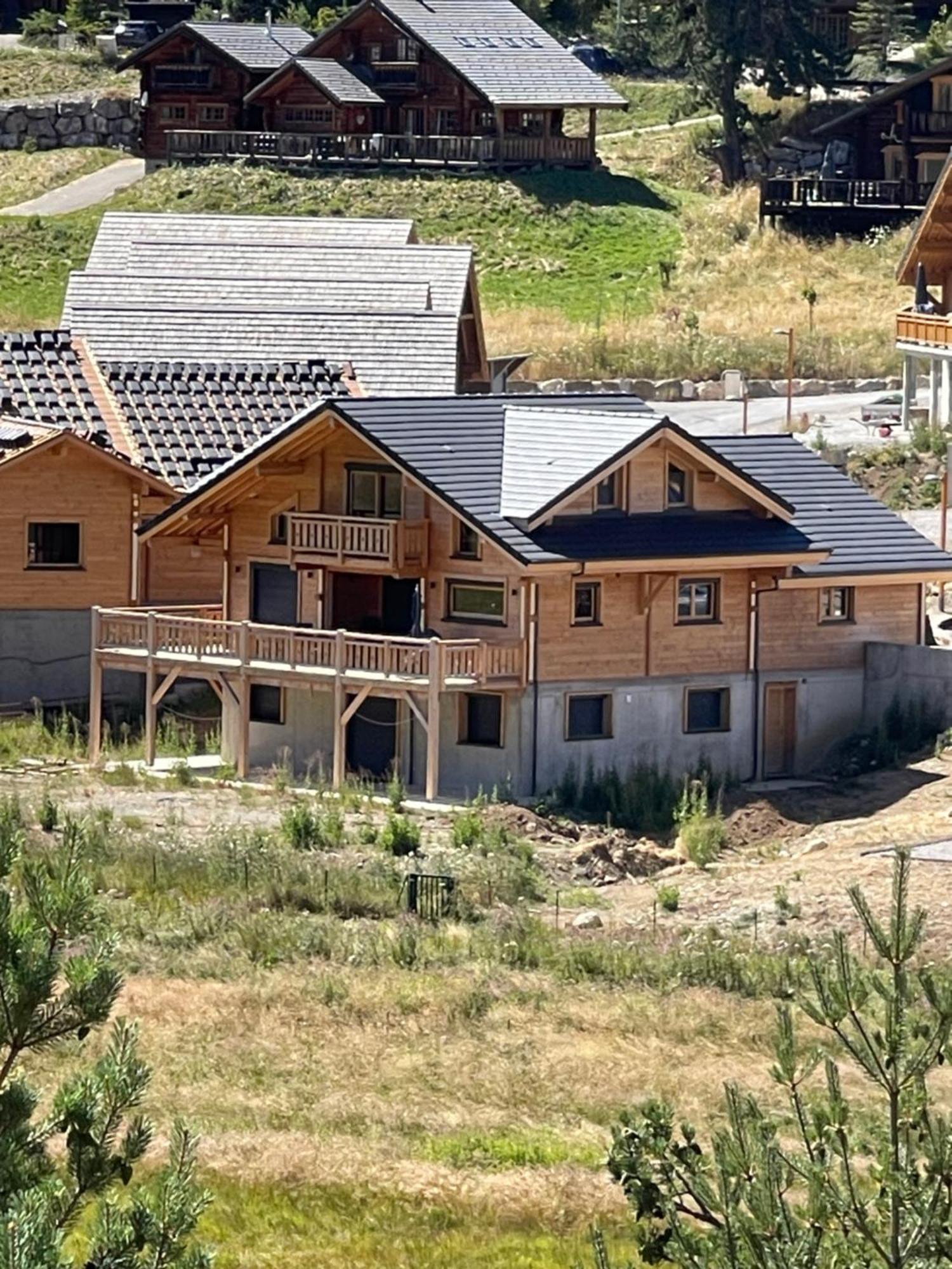 Appartement Lumineux Neuf Dans Bas De Chalet Le Douglas La Joue du Loup Exterior foto